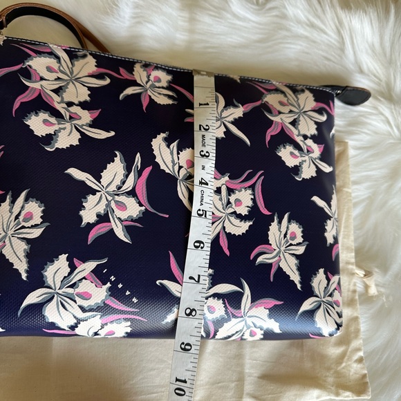 Auth Marni Large Clutch Wristlet with dust bag Made in Italy - Picture 10 of 13